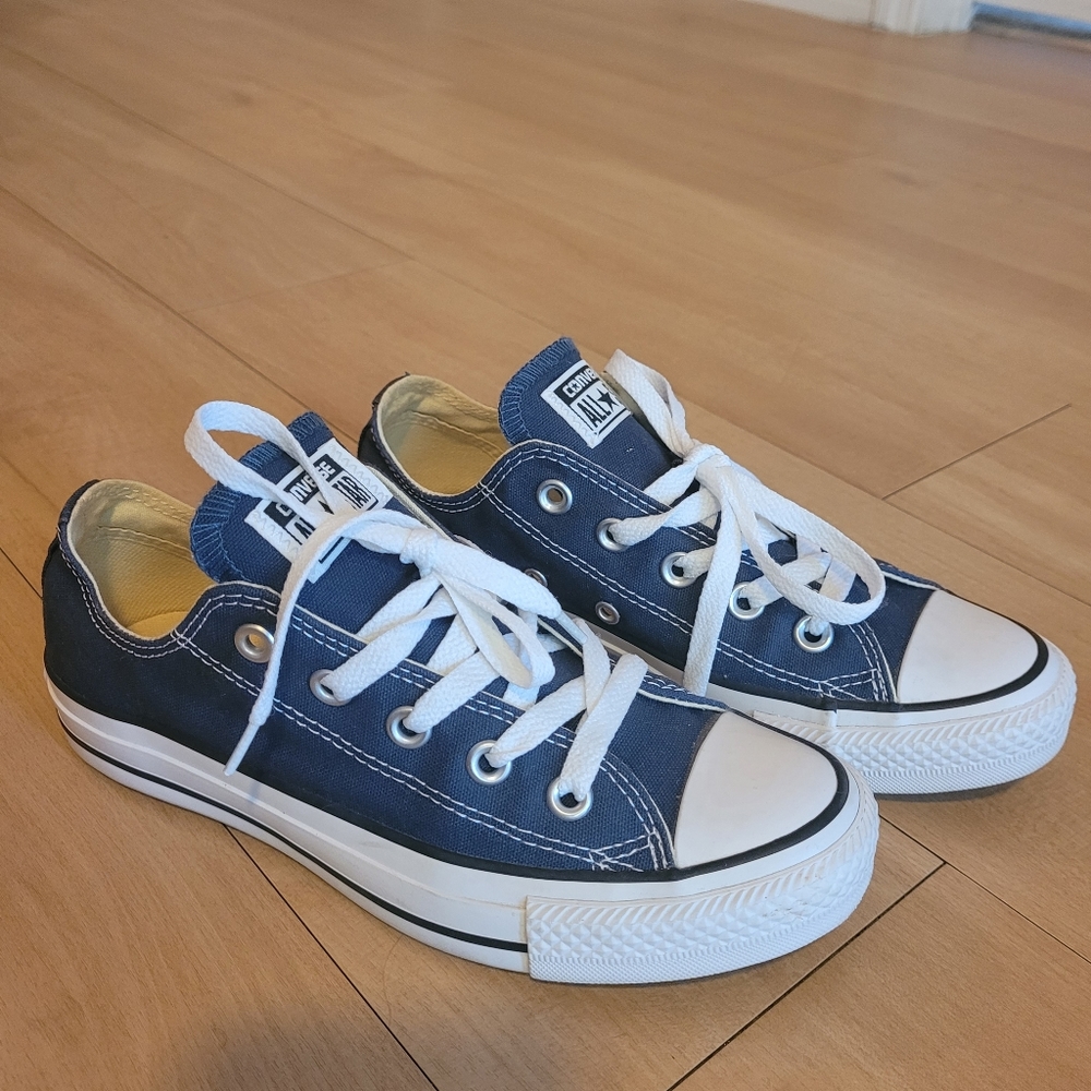 Womans Converse All Stars